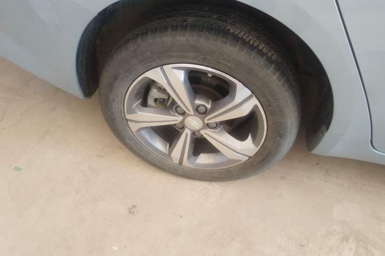 Used Geely Auto Emgrand L HiP 2024 Champion Edition 1.5TD-DHT Pro 100KM Superior Model Right Rear Wheel Hub