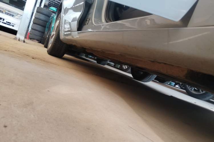 Used Geely Auto Emgrand L HiP 2024 Champion Edition 1.5TD-DHT Pro 100KM Superior Model Right Side Sill