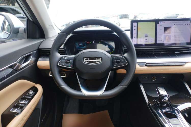 Used Geely Auto Emgrand L HiP 2024 Champion Edition 1.5TD-DHT Pro 100KM Excellence Model Steering Wheel