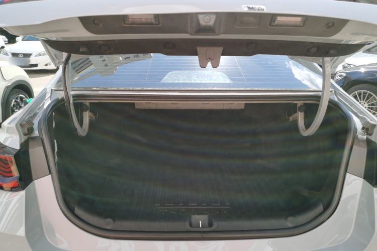 Used Geely Auto Emgrand L HiP 2024 Champion Edition 1.5TD-DHT Pro 100KM Excellence Model Trunk