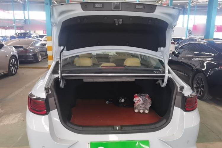 Used Geely Auto Emgrand L HiP 2024 Longteng Edition 1.5TD-DHT Pro 100KM Excellence Model Trunk
