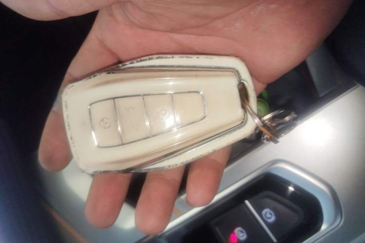 Used Geely Auto Emgrand L HiP 2024 Champion Edition 1.5TD-DHT Pro 100KM Superior Model Vehicle Key