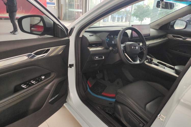 Used Geely Auto Emgrand L HiP 2024 Longteng Edition 1.5TD-DHT Pro 100KM Superior Model Driver Seat