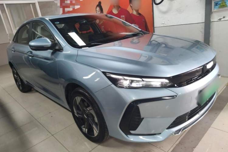 Used Geely Auto Emgrand L HiP 2024 Champion Edition 1.5TD-DHT Pro 100KM Excellence Model Exterior 2