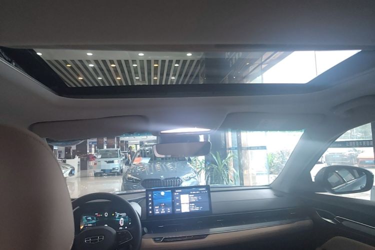 Used Geely Auto Emgrand L HiP 2024 Champion Edition 1.5TD-DHT Pro 100KM Excellence Model Headliner