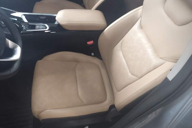 Used Geely Auto Emgrand L HiP 2024 Champion Edition 1.5TD-DHT Pro 100KM Excellence Model Left Front Seat