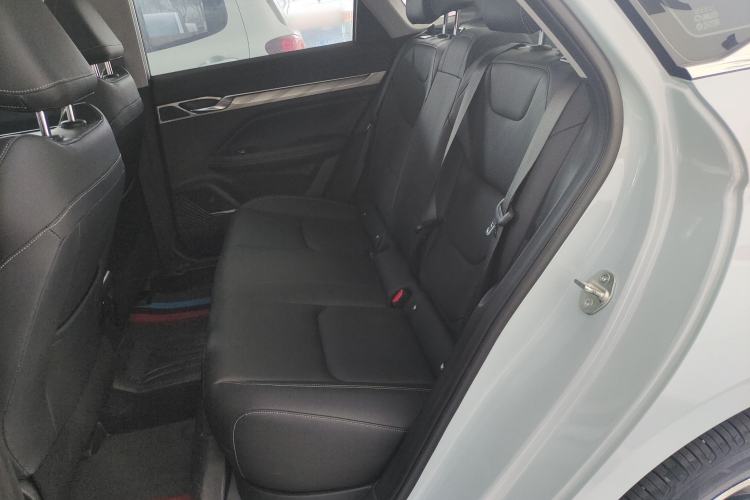 Used Geely Auto Emgrand L HiP 2024 Longteng Edition 1.5TD-DHT Pro 100KM Superior Model Left Rear Seat
