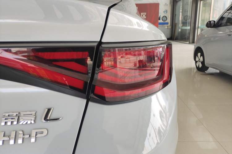 Used Geely Auto Emgrand L HiP 2024 Longteng Edition 1.5TD-DHT Pro 100KM Superior Model Right Rear Taillight