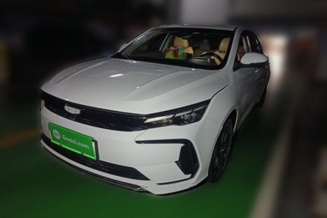 Ojetý Geely Auto Emgrand L HiP 2024 Champion Edition 1.5TD-DHT Pro 100KM Excellence Model