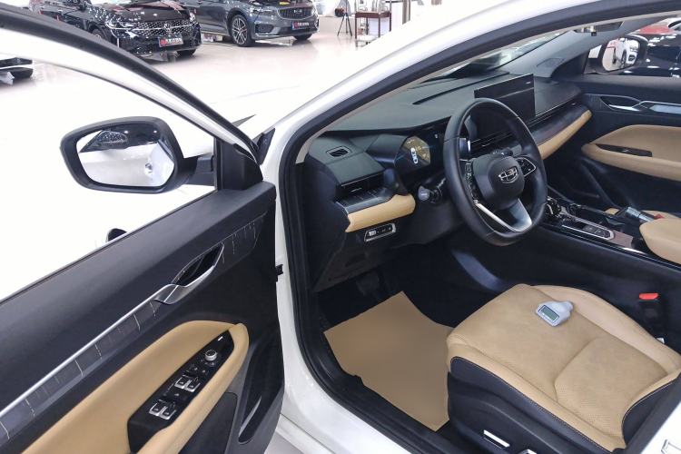 Used Geely Auto Emgrand L HiP 2024 Champion Edition 1.5TD-DHT Pro 100KM Excellence Model Driver Seat