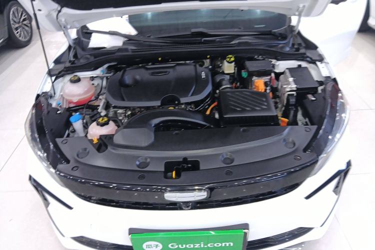 Used Geely Auto Emgrand L HiP 2024 Champion Edition 1.5TD-DHT Pro 100KM Excellence Model Engine Bay