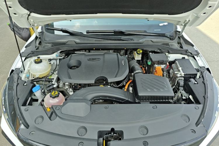 Used Geely Auto Emgrand L HiP 2024 Champion Edition 1.5TD-DHT Pro 100KM Excellence Model Engine Bay