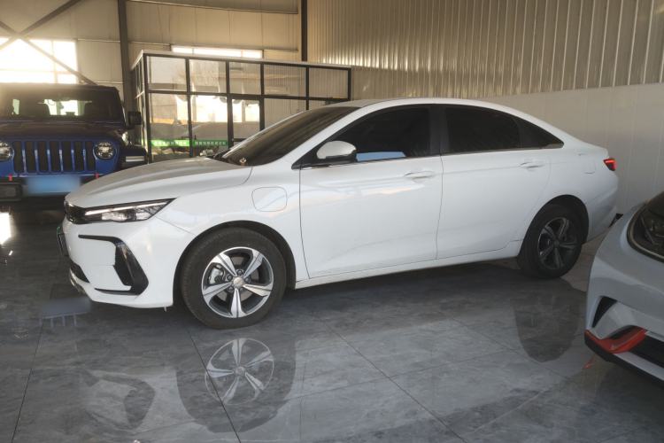 Used Geely Auto Emgrand L HiP 2024 Longteng Edition 1.5TD-DHT Pro 100KM Superior Model Exterior 3