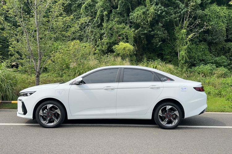 Used Geely Auto Emgrand L HiP 2024 Champion Edition 1.5TD-DHT Pro 100KM Excellence Model Exterior 3