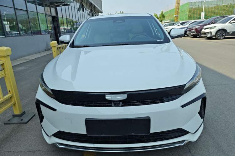 Used Geely Auto Emgrand L HiP 2024 Champion Edition 1.5TD-DHT Pro 100KM Excellence Model Front