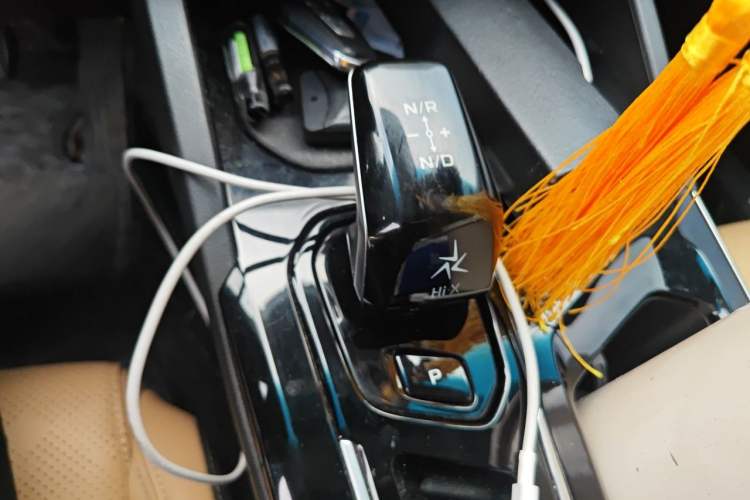 Used Geely Auto Emgrand L HiP 2024 Longteng Edition 1.5TD-DHT Pro 100KM Excellence Model Gear Lever