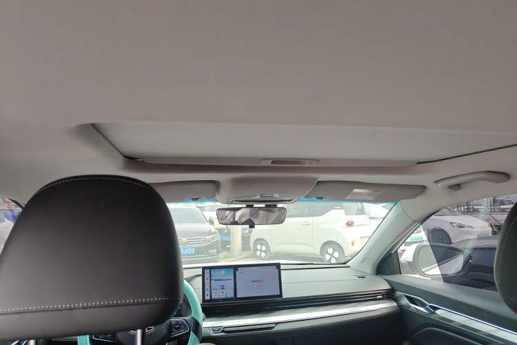 Used Geely Auto Emgrand L HiP 2024 Champion Edition 1.5TD-DHT Pro 100KM Superior Model Headliner