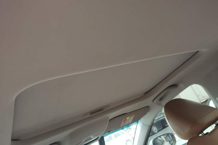 Used Geely Auto Emgrand L HiP 2024 Champion Edition 1.5TD-DHT Pro 100KM Excellence Model Headliner