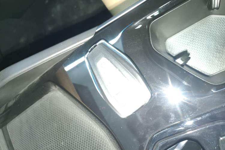 Used Geely Auto Emgrand L HiP 2024 Champion Edition 1.5TD-DHT Pro 100KM Excellence Model Interior 1