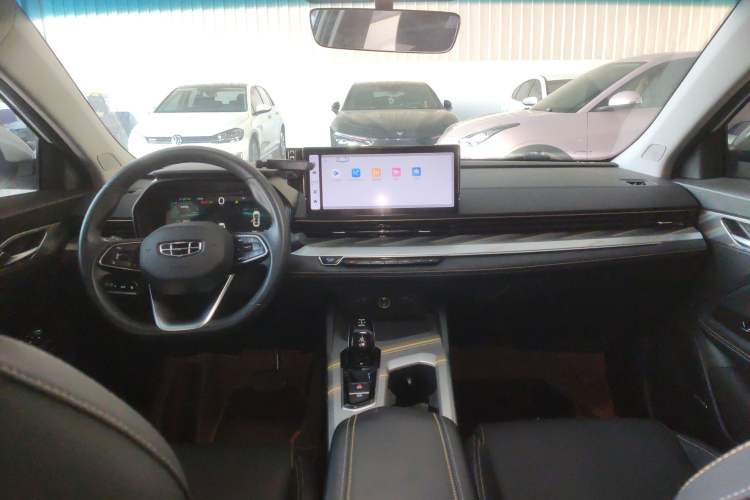Used Geely Auto Emgrand L HiP 2024 Longteng Edition 1.5TD-DHT Pro 100KM Superior Model Interior 2