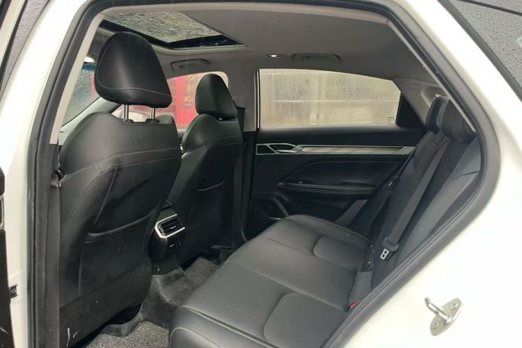 Used Geely Auto Emgrand L HiP 2024 Champion Edition 1.5TD-DHT Pro 100KM Superior Model Interior 3