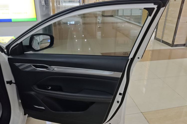 Used Geely Auto Emgrand L HiP 2024 Longteng Edition 1.5TD-DHT Pro 100KM Superior Model Interior 5
