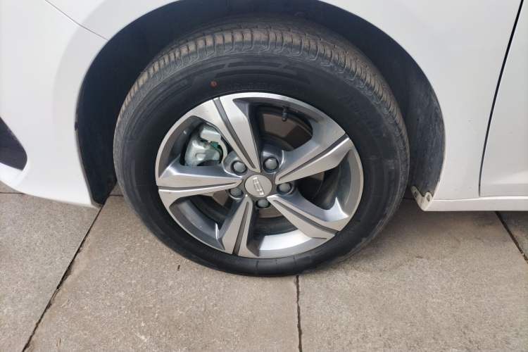 Used Geely Auto Emgrand L HiP 2024 Champion Edition 1.5TD-DHT Pro 100KM Superior Model Left Front Wheel Hub