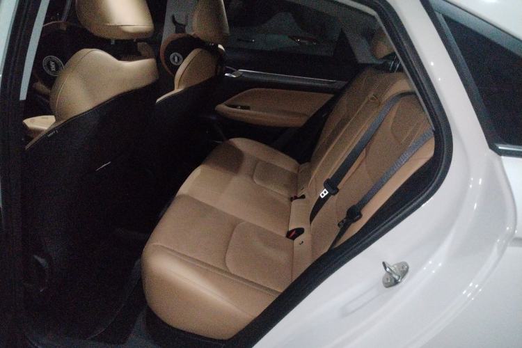 Used Geely Auto Emgrand L HiP 2024 Longteng Edition 1.5TD-DHT Pro 100KM Excellence Model Left Rear Seat