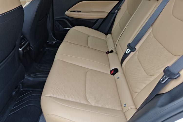 Used Geely Auto Emgrand L HiP 2024 Champion Edition 1.5TD-DHT Pro 100KM Excellence Model Left Rear Seat