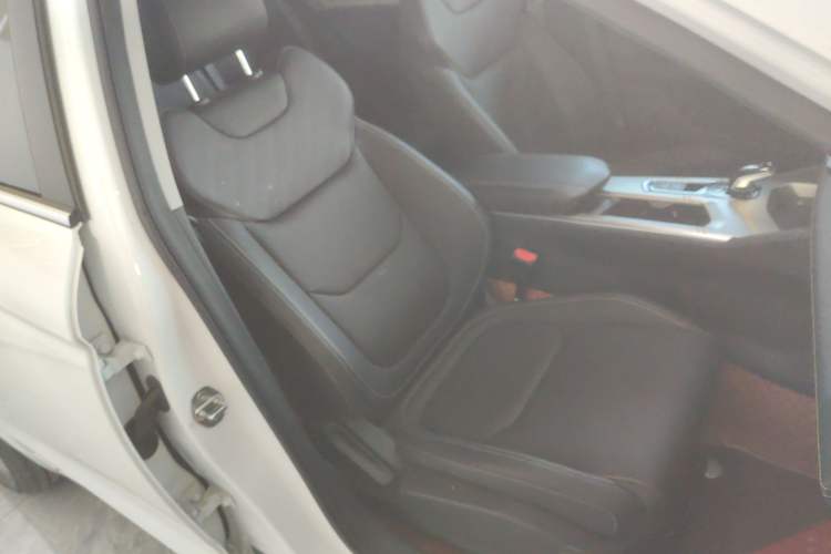 Used Geely Auto Emgrand L HiP 2024 Longteng Edition 1.5TD-DHT Pro 100KM Superior Model Right Front Seat