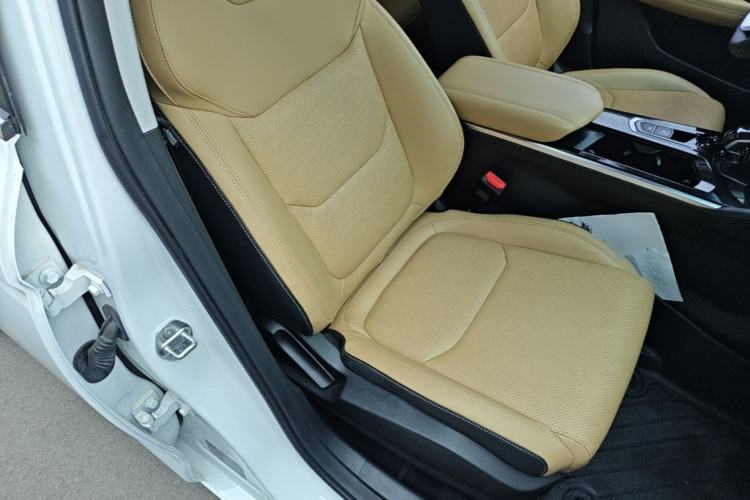 Used Geely Auto Emgrand L HiP 2024 Champion Edition 1.5TD-DHT Pro 100KM Excellence Model Right Front Seat