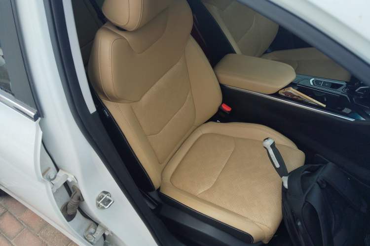 Used Geely Auto Emgrand L HiP 2024 Champion Edition 1.5TD-DHT Pro 100KM Excellence Model Right Front Seat