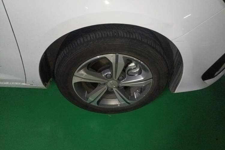 Used Geely Auto Emgrand L HiP 2024 Champion Edition 1.5TD-DHT Pro 100KM Superior Model Right Front Wheel Hub