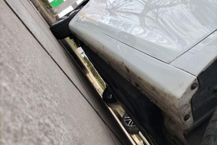Used Geely Auto Emgrand L HiP 2024 Champion Edition 1.5TD-DHT Pro 100KM Superior Model Right Side Sill