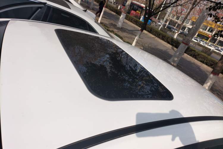 Used Geely Auto Emgrand L HiP 2024 Champion Edition 1.5TD-DHT Pro 100KM Superior Model Roof