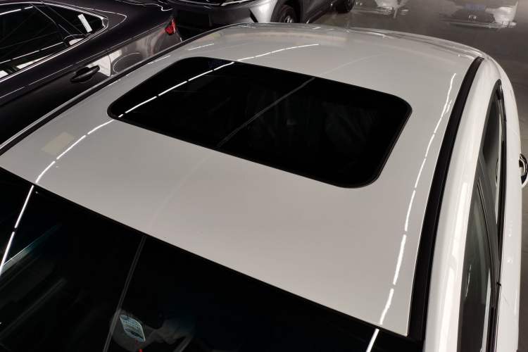 Used Geely Auto Emgrand L HiP 2024 Champion Edition 1.5TD-DHT Pro 100KM Superior Model Roof