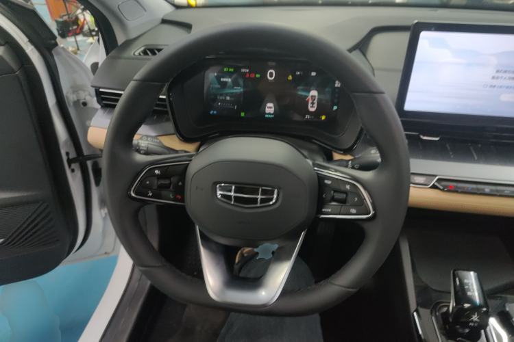 Used Geely Auto Emgrand L HiP 2024 Champion Edition 1.5TD-DHT Pro 100KM Excellence Model Steering Wheel