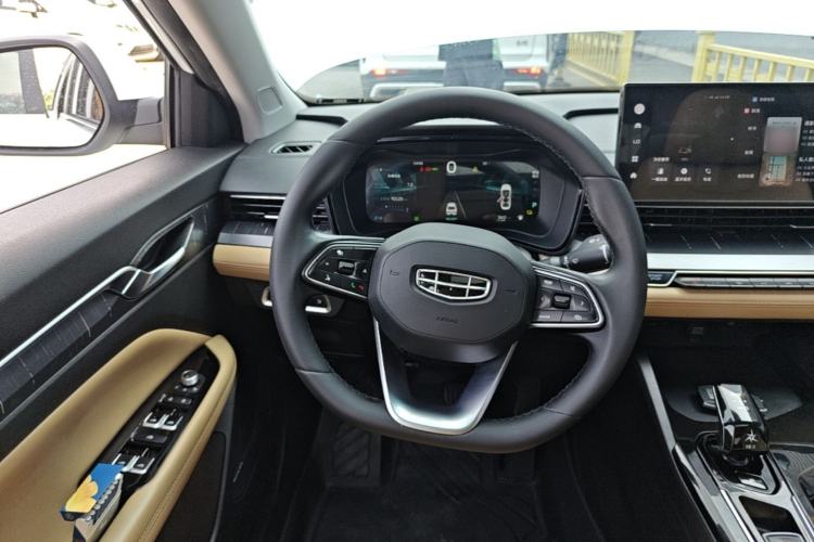 Used Geely Auto Emgrand L HiP 2024 Champion Edition 1.5TD-DHT Pro 100KM Excellence Model Steering Wheel