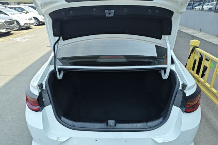 Used Geely Auto Emgrand L HiP 2024 Champion Edition 1.5TD-DHT Pro 100KM Excellence Model Trunk