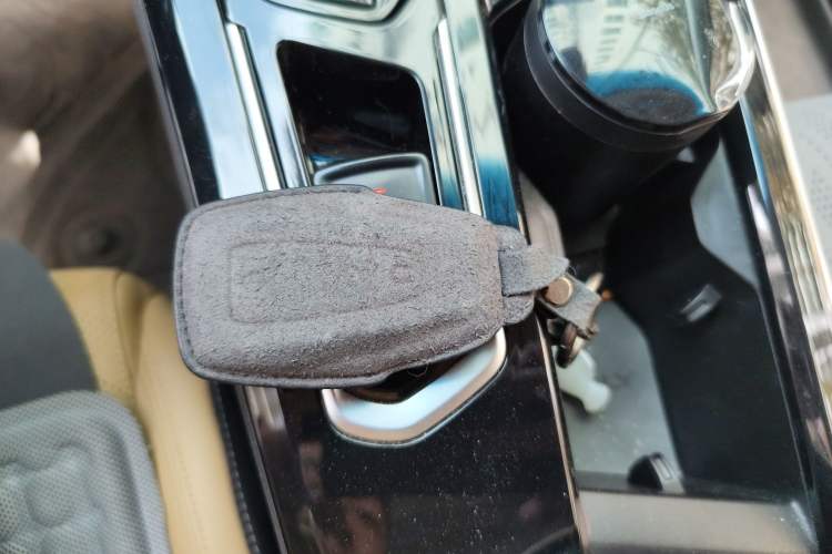 Used Geely Auto Emgrand L HiP 2024 Champion Edition 1.5TD-DHT Pro 100KM Excellence Model Vehicle Key