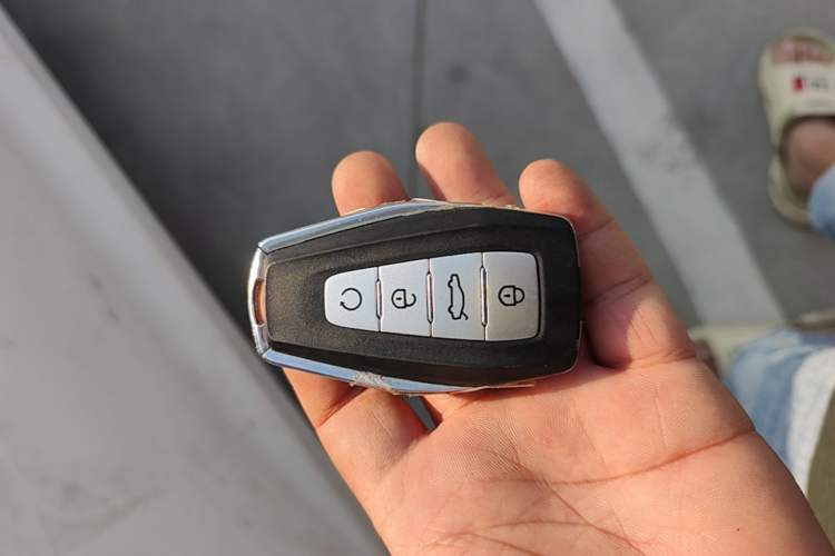 Used Geely Auto Emgrand L HiP 2024 Champion Edition 1.5TD-DHT Pro 100KM Excellence Model Vehicle Key