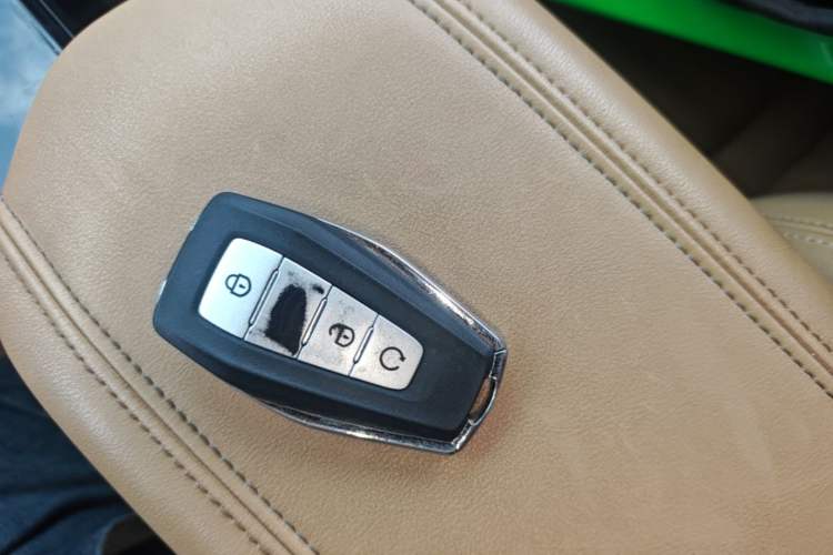 Used Geely Auto Emgrand L HiP 2024 Longteng Edition 1.5TD-DHT Pro 100KM Excellence Model Vehicle Key