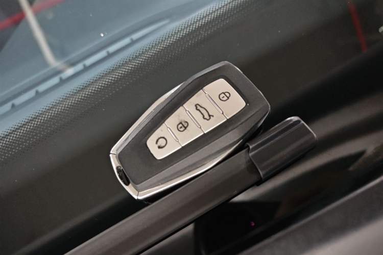 Used Geely Auto Emgrand L HiP 2024 Champion Edition 1.5TD-DHT Pro 100KM Superior Model Vehicle Key