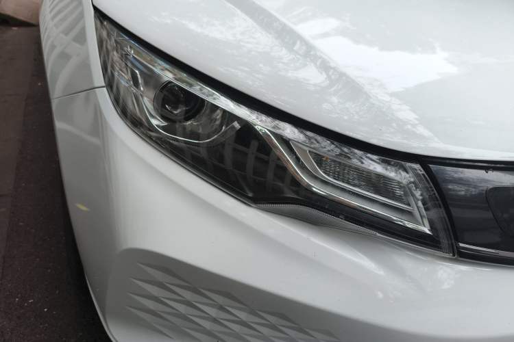 Used Geely Auto Emgrand New Energy 2021 EV Pro Ride-Hailing Edition Right Front Headlight