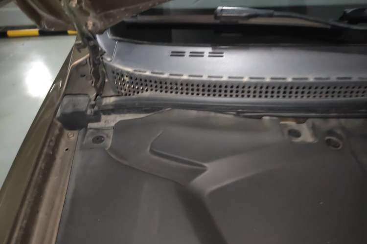 Used Geely Auto Emgrand New Energy 2016 EV Deluxe Model Engine Bay Right