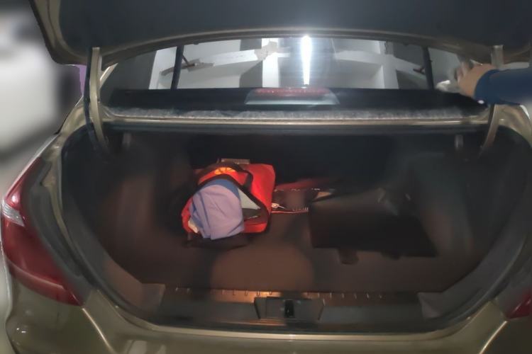 Used Geely Auto Emgrand New Energy 2016 EV Deluxe Model Trunk