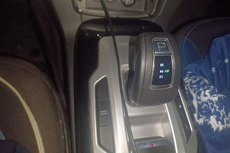 Used Geely Auto Emgrand New Energy 2016 EV Elite Model Gear Lever