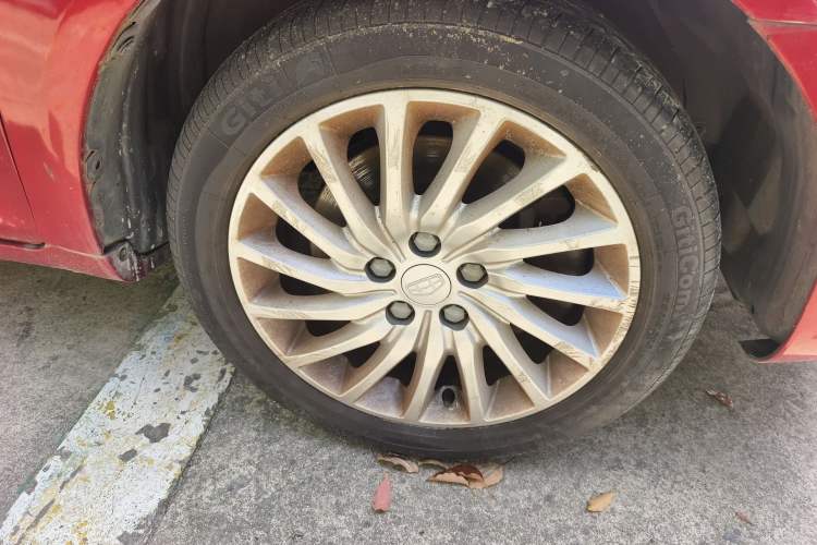 Used Geely Auto Emgrand New Energy 2016 EV Elite Model Right Front Wheel Hub