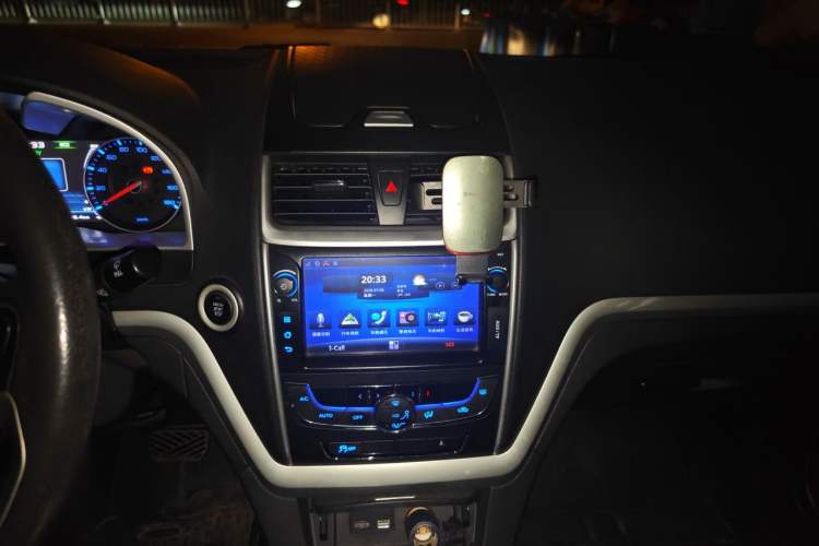 Used Geely Auto Emgrand New Energy 2016 EV Elite Model Audio And AC Panel