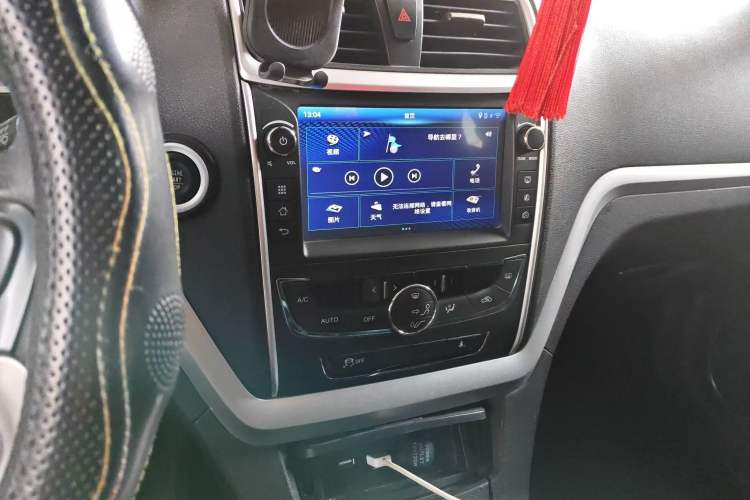 Used Geely Auto Emgrand New Energy 2016 EV Elite Model Audio And AC Panel